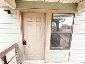 Building Photo - 112 Jodi Dr