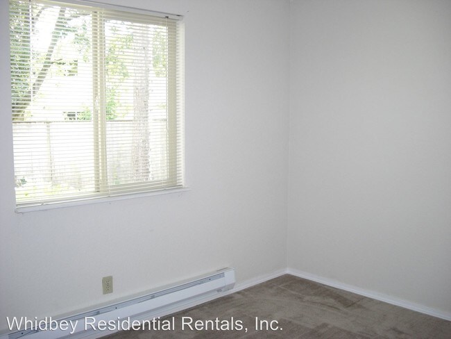 Building Photo - 1080 SW Harrier Cir