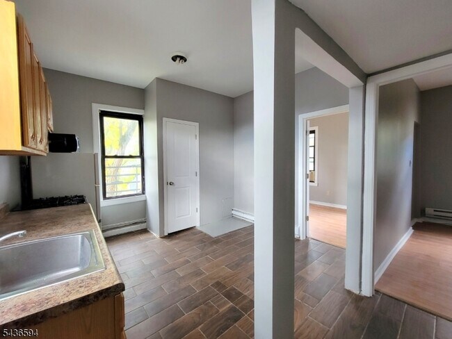Foto del edificio - 423 2nd St