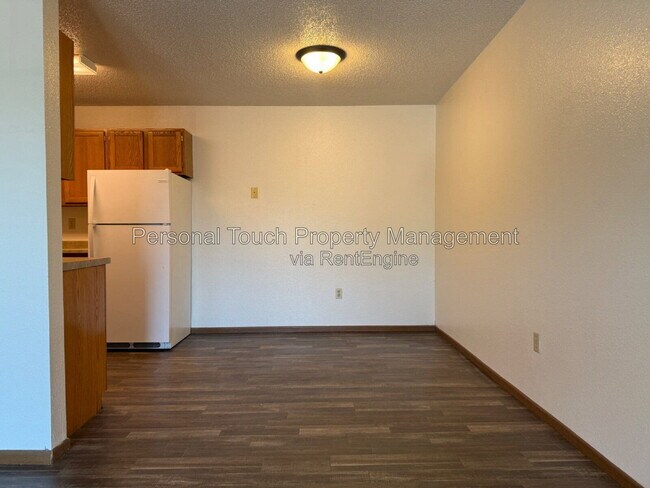 Building Photo - 1121 14th Ave E