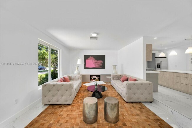 Building Photo - 11690 SW 81st Rd