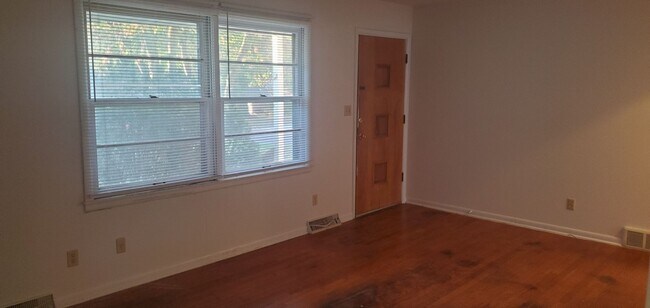 Foto del edificio - 2512-2514-2514 Braemore Rd