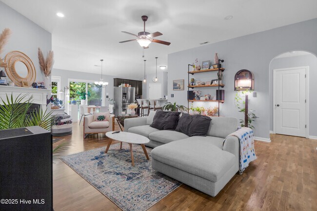 Foto del edificio - 3130 Drew Ave