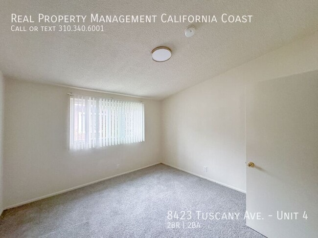 Foto del edificio - 8423 Tuscany Ave