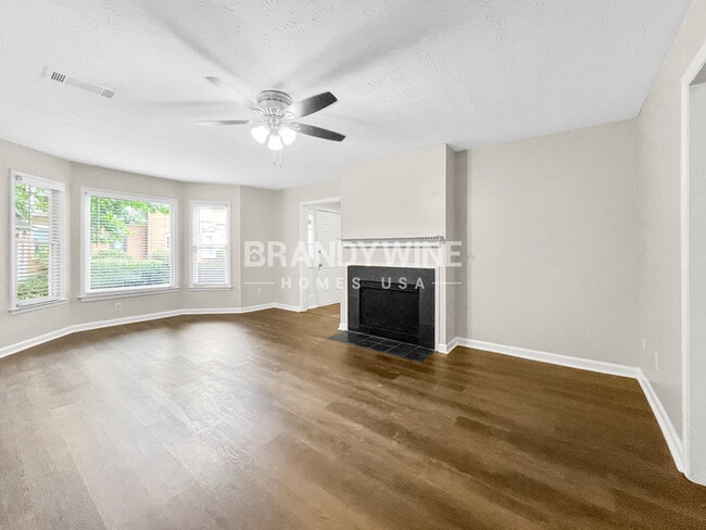 Foto del edificio - 4183 Elder Ln