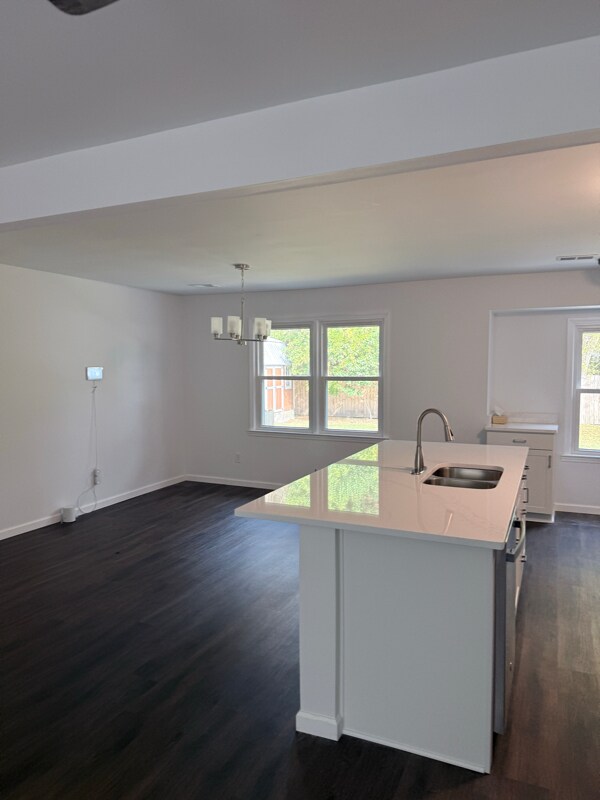 Building Photo - 201 Judith Dr