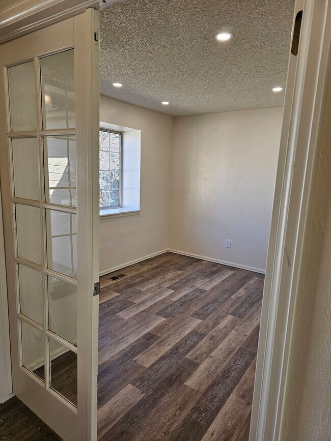 Photo - Large home available