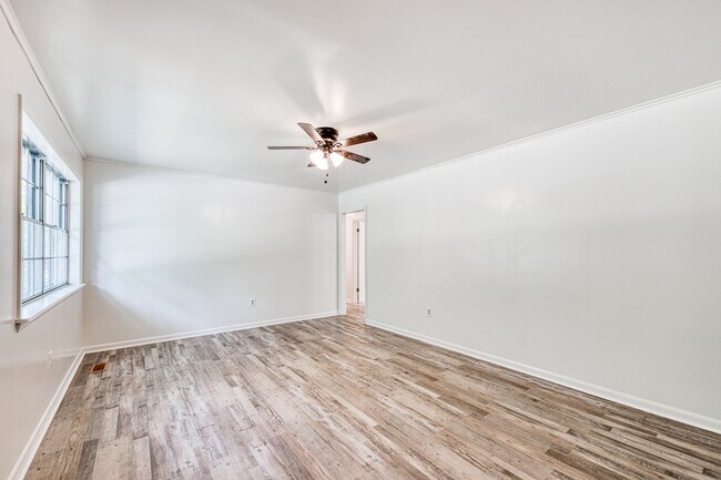Foto del edificio - 4617 N Cedar St
