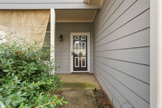 Building Photo - 10223 Dandyline Way