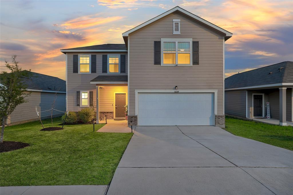 Foto principal - 14209 Jeannette Rankin Rd