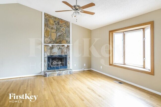 Foto del edificio - 5997 Bayside Drive Northwest