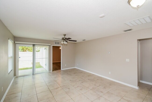 Building Photo - 8403 Thor St