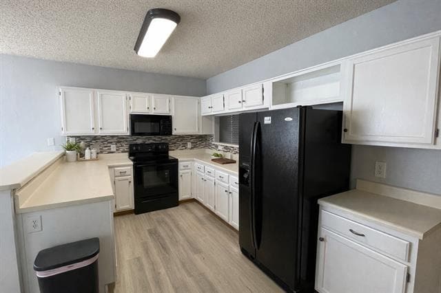 Building Photo - 1520 Beach Ln