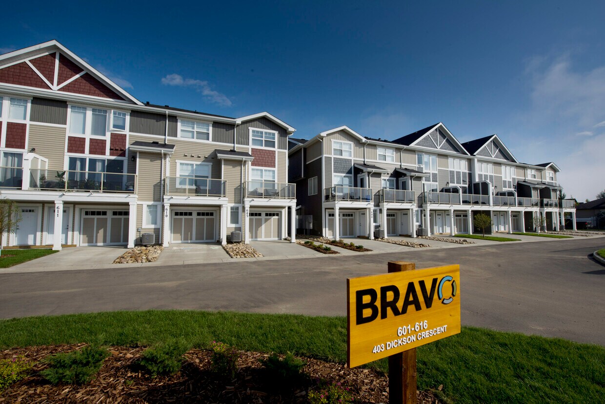 Photo du bâtiment - Bravo Towns