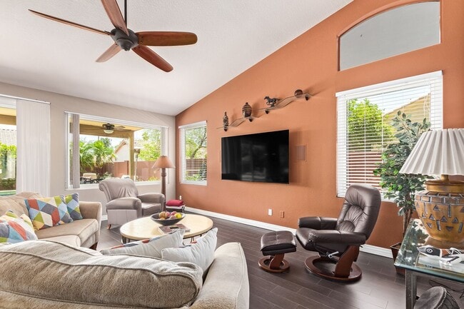 Foto del edificio - Gorgeous Winter Retreat - Fully Furnished