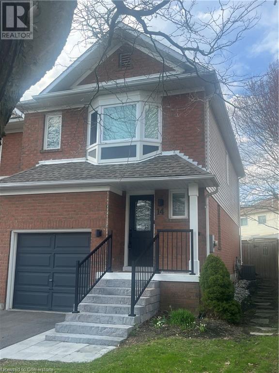 Photo principale - 14 Thornlodge Dr