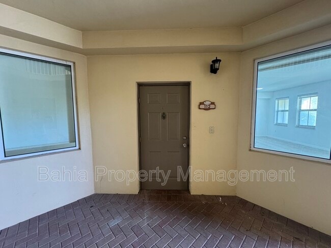 Building Photo - 10885 NW 89th Terrace
