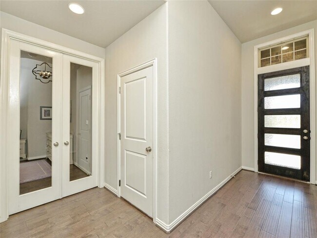 Foto del edificio - 5616 Wild Foxglove Road