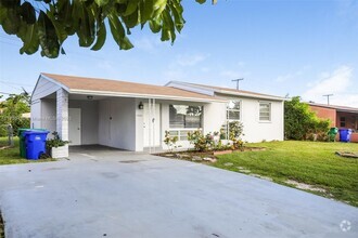 Building Photo - 1408 SW 47th Ave