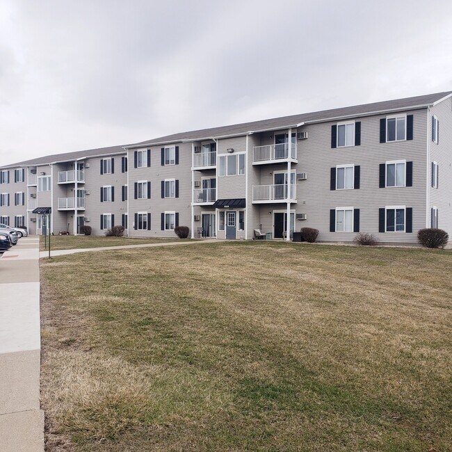 Foto del edificio - Woodbury Estates Apartments