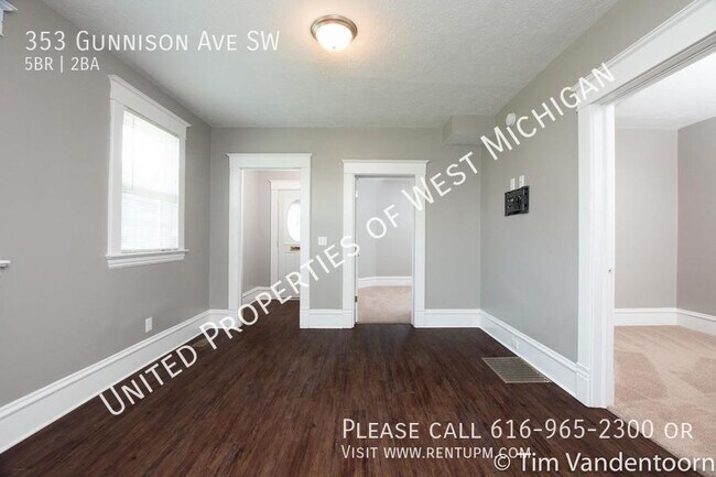 Building Photo - Pre-Lease | Available 8/21/25 | Gorgeous 5...
