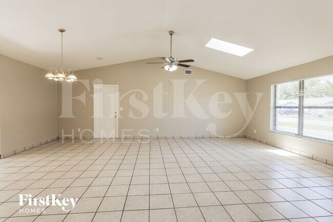 Foto del edificio - 17365 Homewood Rd