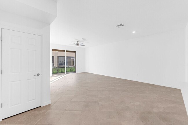 Building Photo - Brand New-Annual rental unfurnished Townhouse