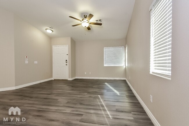 Building Photo - 4631 Victoria Garden Ave