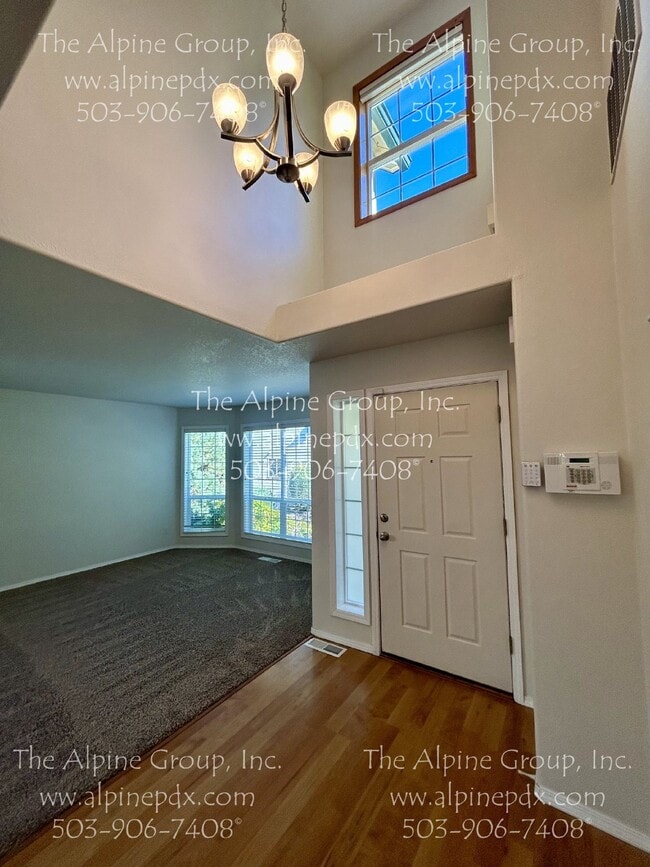 Building Photo - Price adjustment on this Sexton Mt. Home!