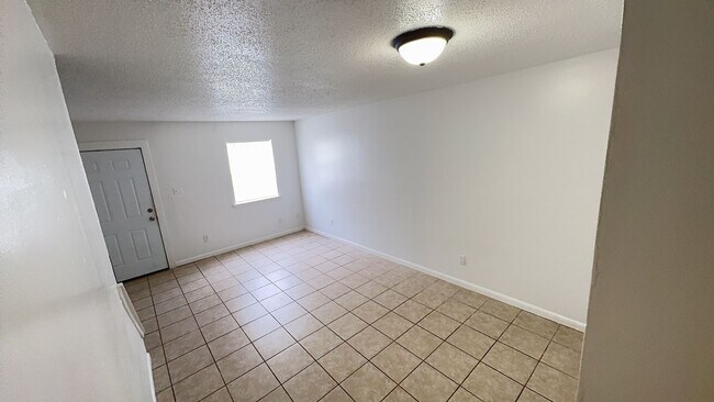 Foto del edificio - 1023 Talbot Ave