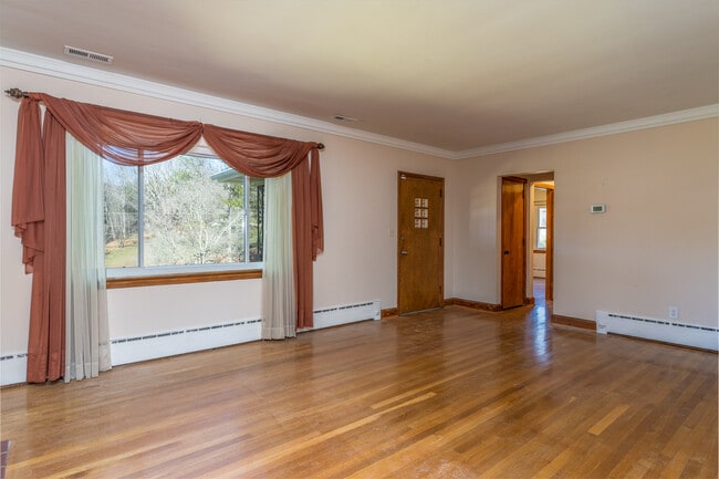 Photo - 443 Selica Rd House