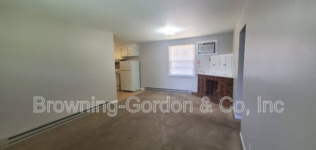 Foto del edificio - 4924 Briarwood Dr