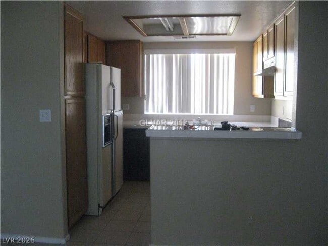 Building Photo - 6492 Lombard Dr