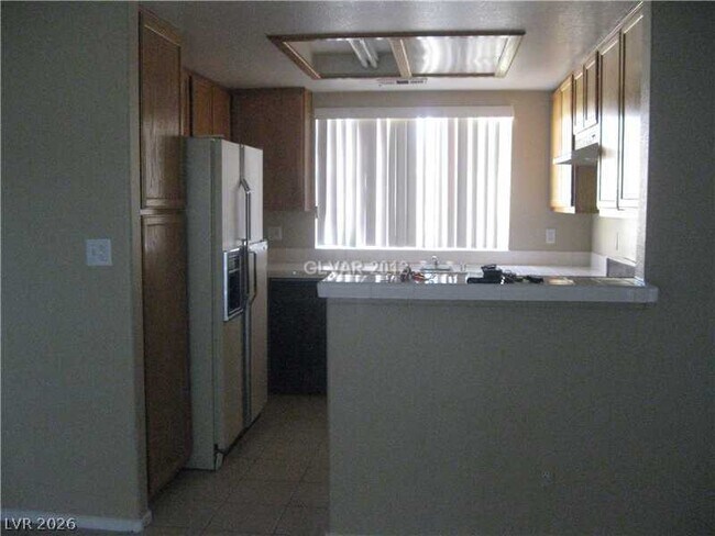 Foto del edificio - 6492 Lombard Dr