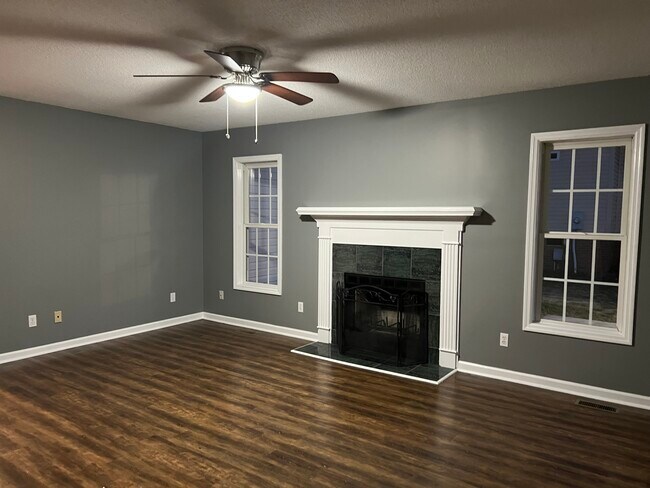 Foto del edificio - 411 Black Ave