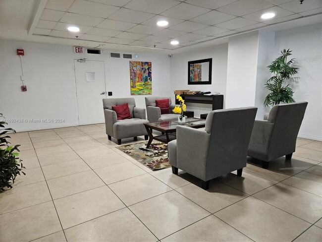 Foto del edificio - 145 SE 25th Rd