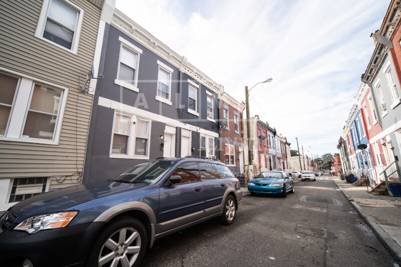 Primary Photo - 2523 N Opal St