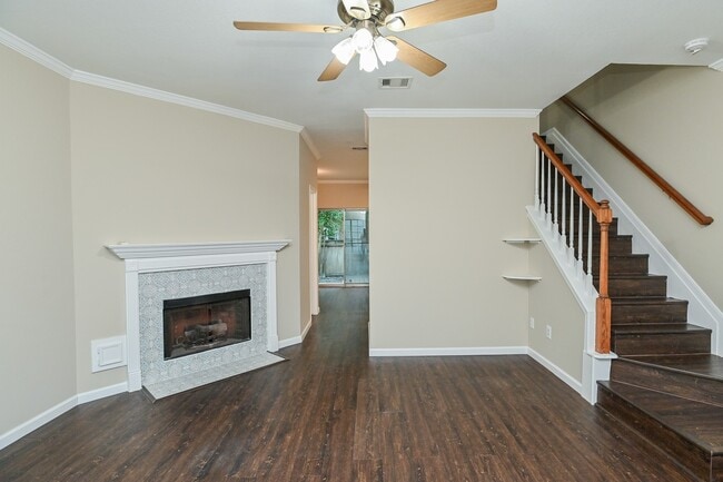 Foto del edificio - 2930 Grants Lake Blvd