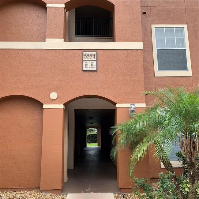 Foto del edificio - 5554 Metrowest Blvd