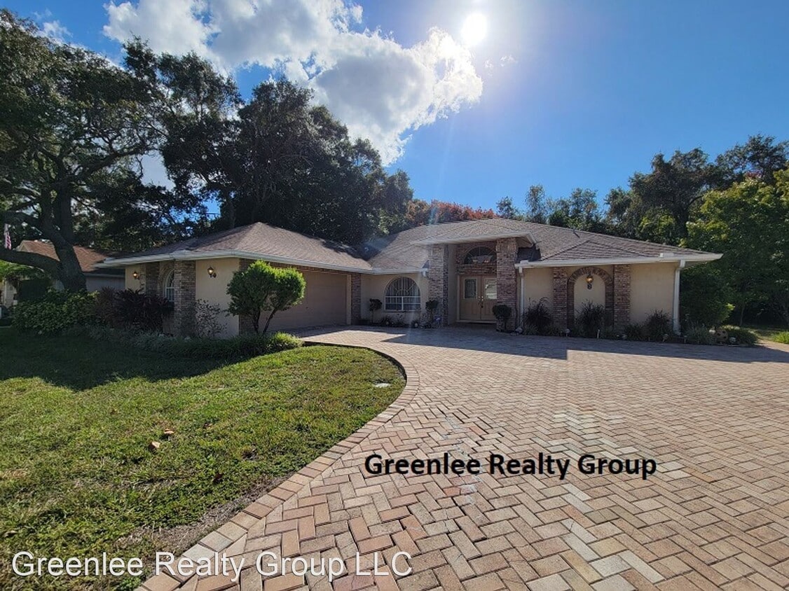 Foto principal - 3 br, 2 bath House - 8502 Berkley Dr.