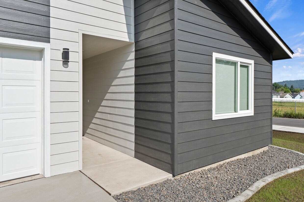 Foto principal - ZERO-STEP Rancher for Rent in Spokane Valley!
