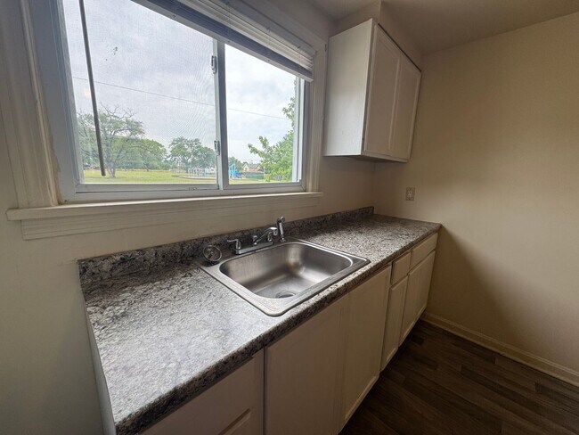Foto del edificio - 1729 Stark Ave SW
