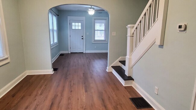 Foto del edificio - Updated 2 bedroom Townhouse - Garfield Par...