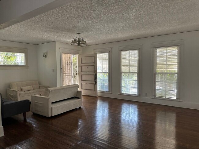 living room and entry way - 120 N Berendo St