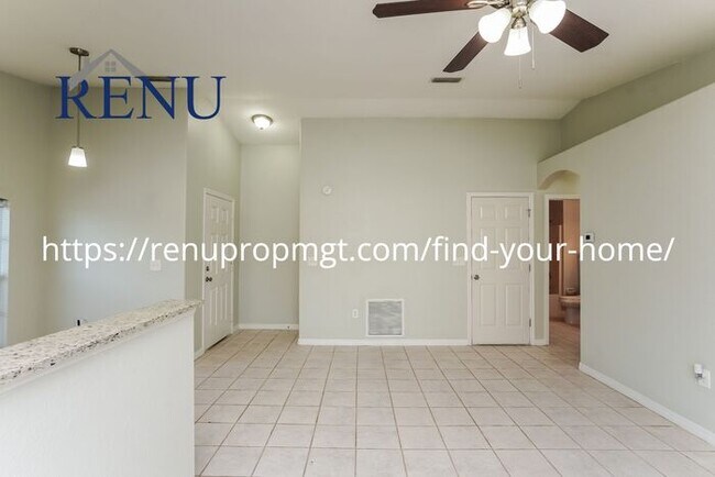 Foto del edificio - Available Now!