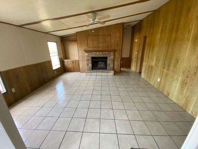Foto del edificio - 3143 Eddy Gatesville Pkwy