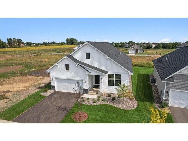 Building Photo - 2133 Westpointe Dr