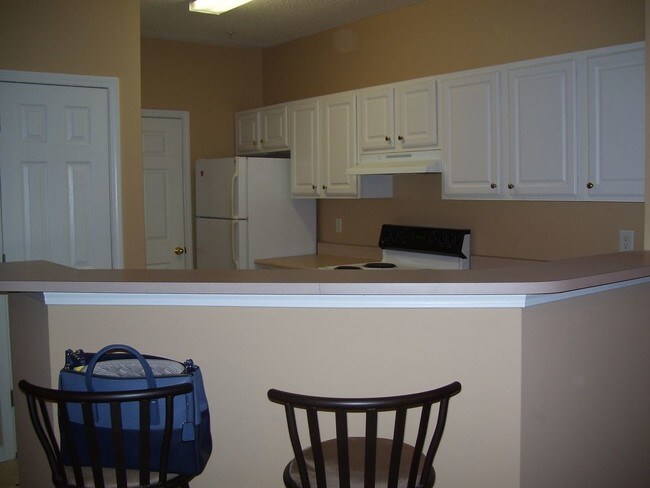 Building Photo - 8204 Walden Park Dr