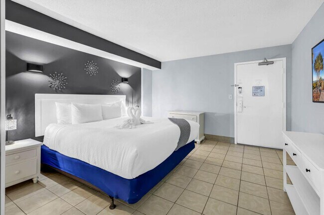 Foto del edificio - 647 N Creekside Dr