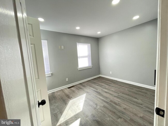 Foto del edificio - 402 N Chapel St
